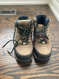 Field / hiking Boots Size 7 Women's