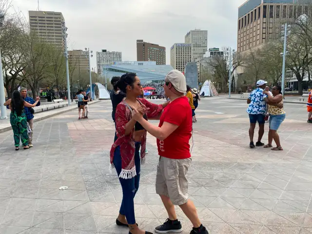 SALSA in the Square! Free admission552483563441367047