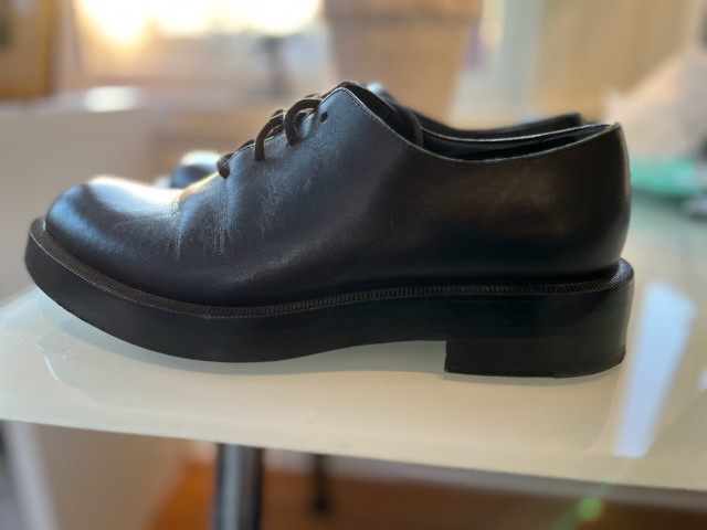 balenciaga men's black dress shoes dans Chaussures pour hommes  à Ville de Montréal - Image 2