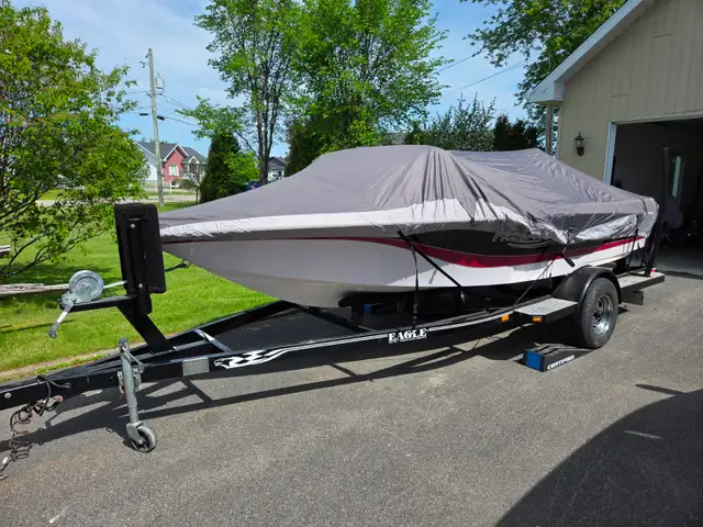 Bateaux correct craft ski nautique 196 in Powerboats & Motorboats in Lac-Saint-Jean - Image 9