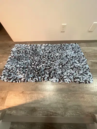  floor rug, View more