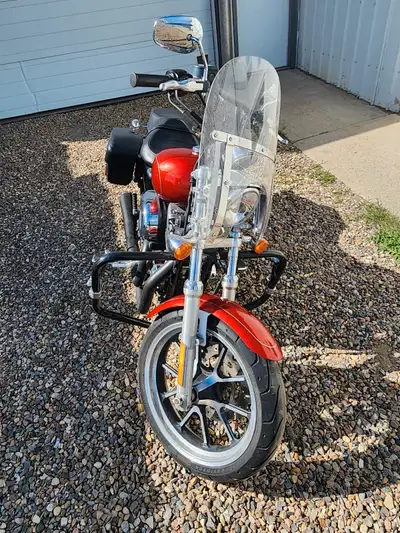 Harley Davidson 2014 Sportser 1200 XLT great condition! Touring model of Sportsers, thats why it has...