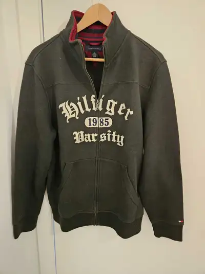 Tommy hilfiger men's sweat shirt in size Medium, View more