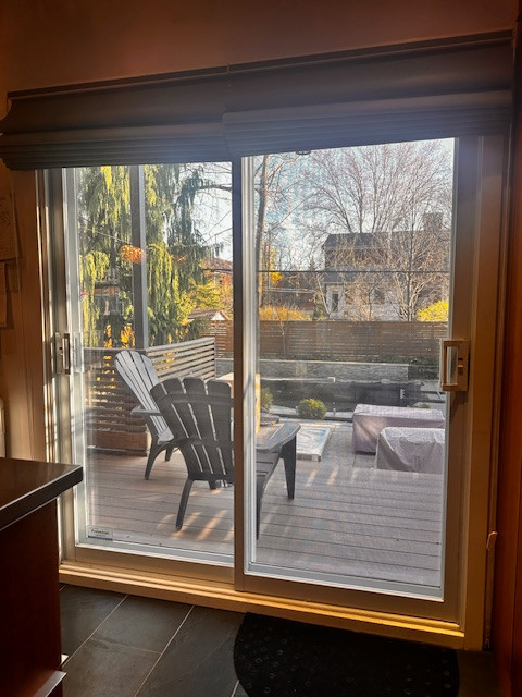 Fenêtres a battants et coulissantes (usagées) dans Portes, fenêtres et moulures  à Ville de Montréal - Image 4