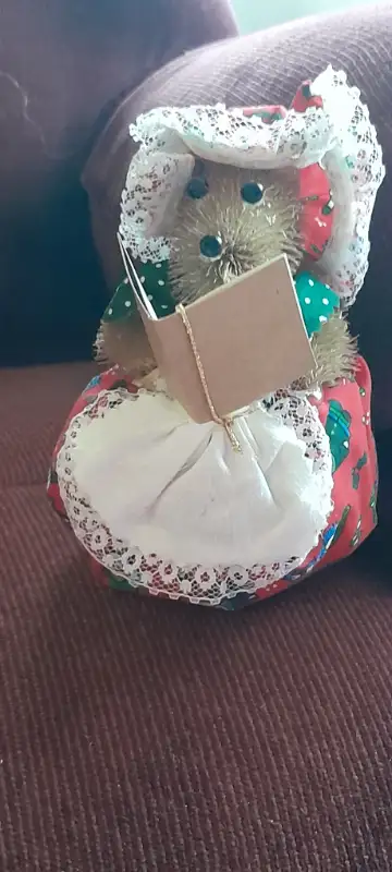 5.5" Squirrel Pine Cone Xmas Decor Brand New, View more