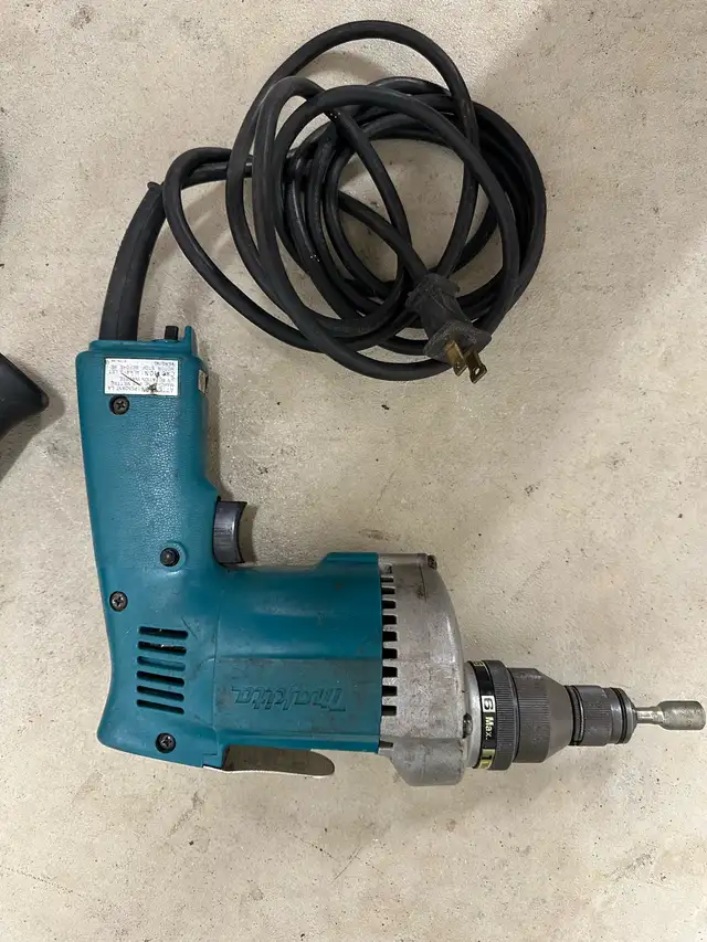 DEWALT,  used hammer drill and MAKITA driver in Power Tools in Mississauga / Peel Region - Image 4