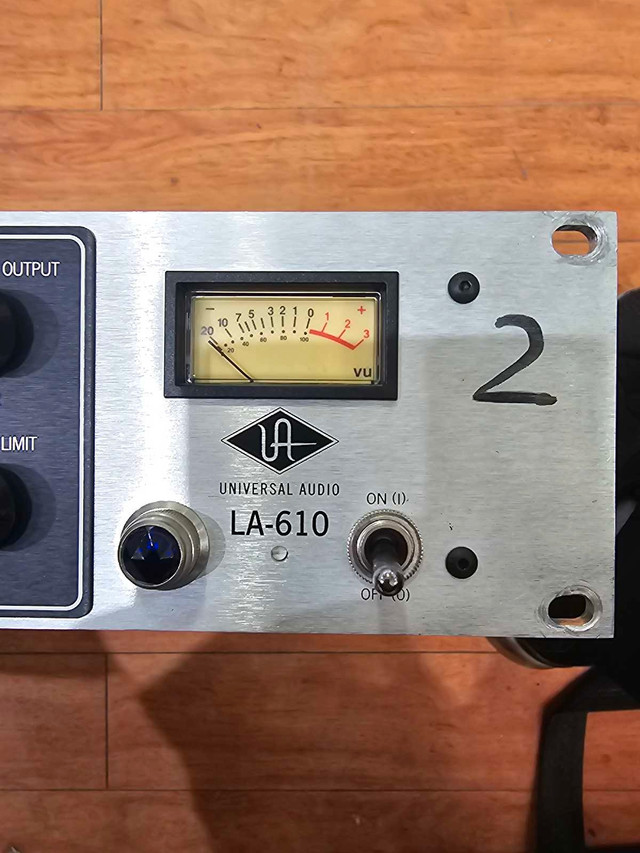 universal audio LA 610 Mic Pre Amp in General Electronics in La Ronge - Image 2