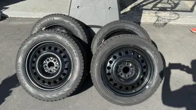 Brand new set Yokohama iceguard 17” winter tires 225/50R17 225/55R17. (5x114) bolt pattern Was on th...