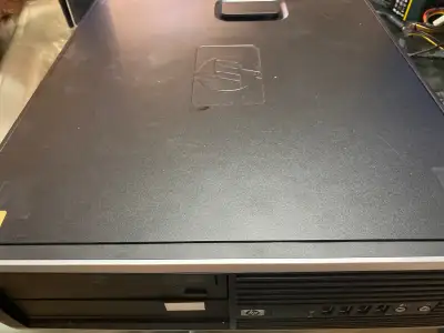 10sec boot to windows. Support up to 4 monitors. 120GSSD+160GB HDD. Dedicated graphic cards.GT620 Bl...