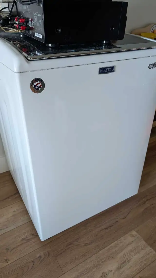 Maytag washing machine  in Washers & Dryers in Belleville - Image 2