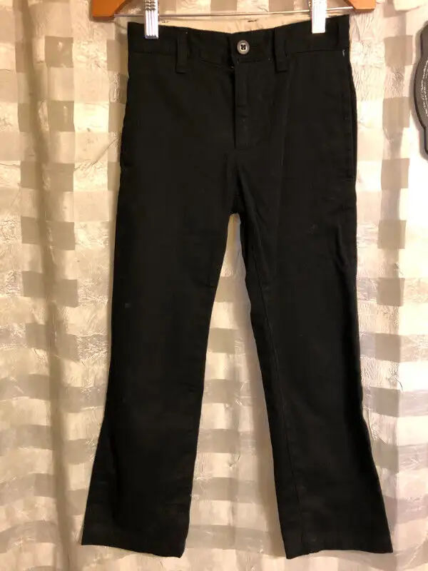 GAP boys Cotton Black Dress pants - 6 slim fit in Clothing - 5T in Calgary - Image 3