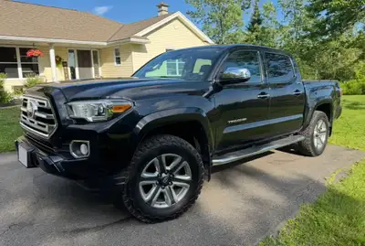 Purchased new from dealer in October 2019. 96,000 kms . Dealer maintained and powertrain warranty/ro...