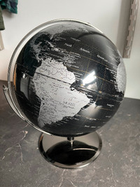 Globe terrestre noir