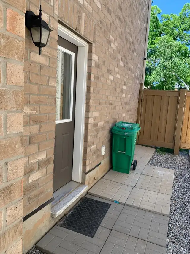 2-Bedroom Basement, Utilities Negotiable, Queen & Chinguacousy