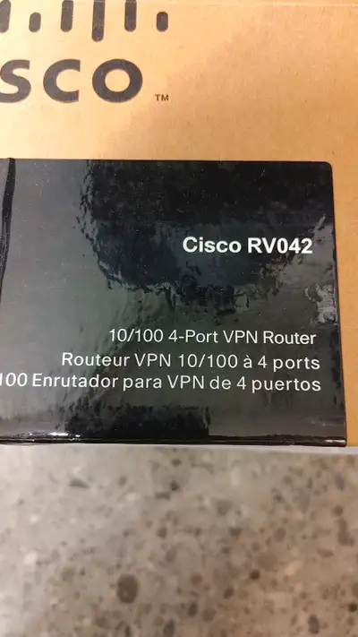 CISCO Router  RV042, View more