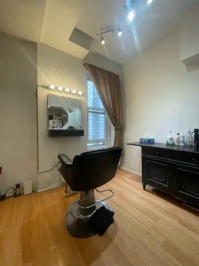 Part time chair rental for Hairstylists/Nail techs, RMT, Artists, View more