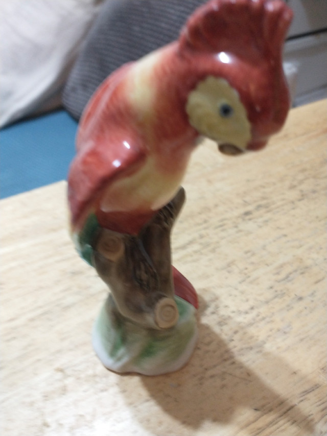 Rare hand painted china Hungary Herend cockatoo in Arts & Collectibles in City of Toronto - Image 4
