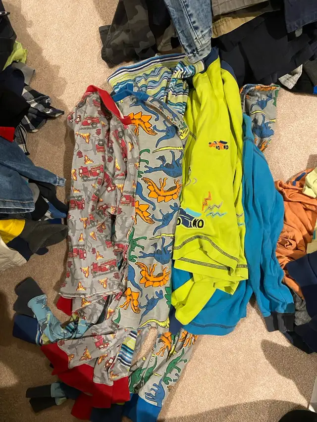 Selling  kids clothes (10-12T) in Kids & Youth in St. Albert - Image 8