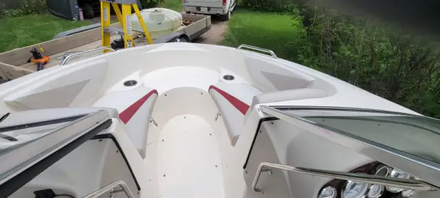 2007 Glastron GT 185 (Red XL) Inboard  Boat For Sale in Powerboats & Motorboats in Regina - Image 4
