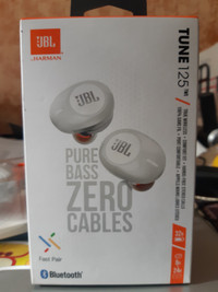 Écouteurs ZERO CABLES  JBL Tune 125TWS Blanc $65.