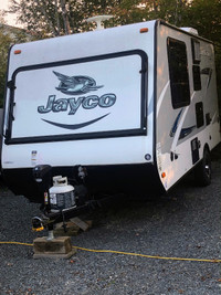 16 foot 2017 Jayco Jay Feather 16XRB Hybrid Travel Trailer