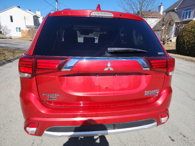 Mitsubishi  outlander GT PHEV  2018 dans Autos et camions  à Sherbrooke - Image 2