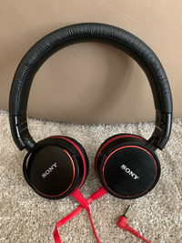 Sony MDR-ZX600 wired Headphones, excellent condition