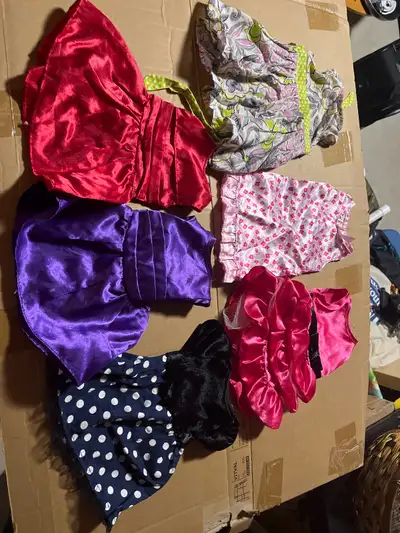 18 inch doll clothes. Some are Canadian Maplelea doll clothes and shoes. Snow pants, winter jacket ,...