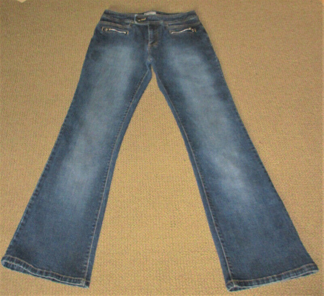 "SIDESTREET" JEANS in Women's - Bottoms in Calgary