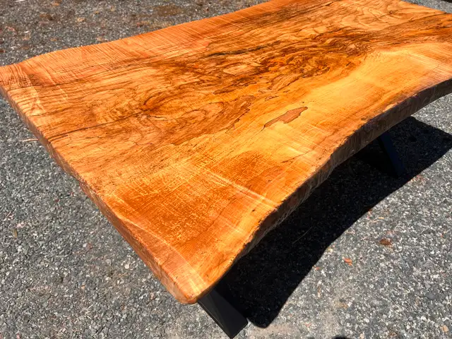 Live edge table in Dining Tables & Sets in St. Albert - Image 3