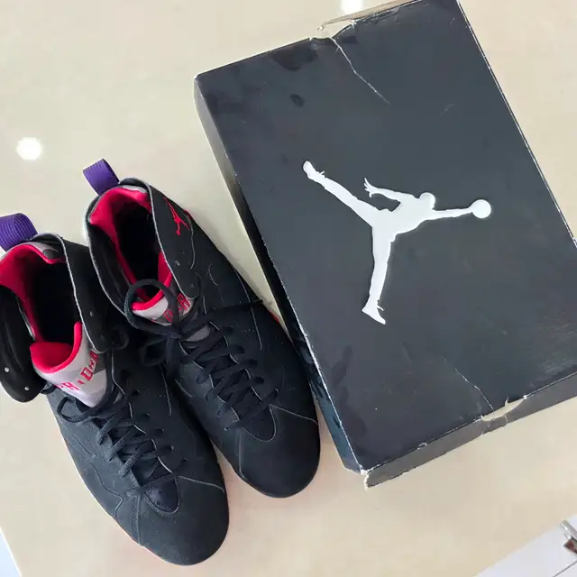 Air Jordan 7 Retro Raptors 2012 — Size 13 — Never Worn in Men's Shoes in Markham / York Region - Image 10
