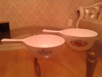 A set of 2 CORNING Ware, New.Made in Canada. For Range+Microwave