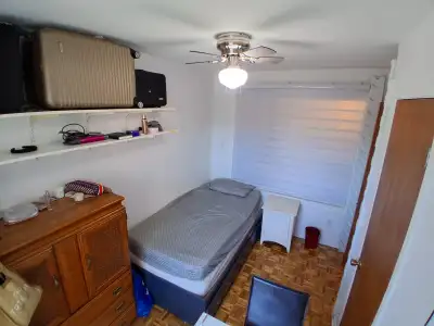 Chambre étudiant, Room Student, Metro Jolicoeur