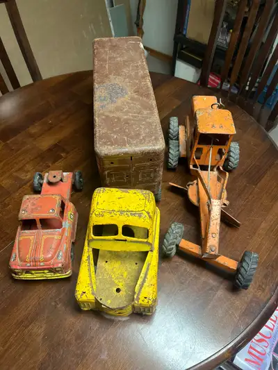 Selling these for a family member. Blue truck and trailer have been sold. Please take a close look a...