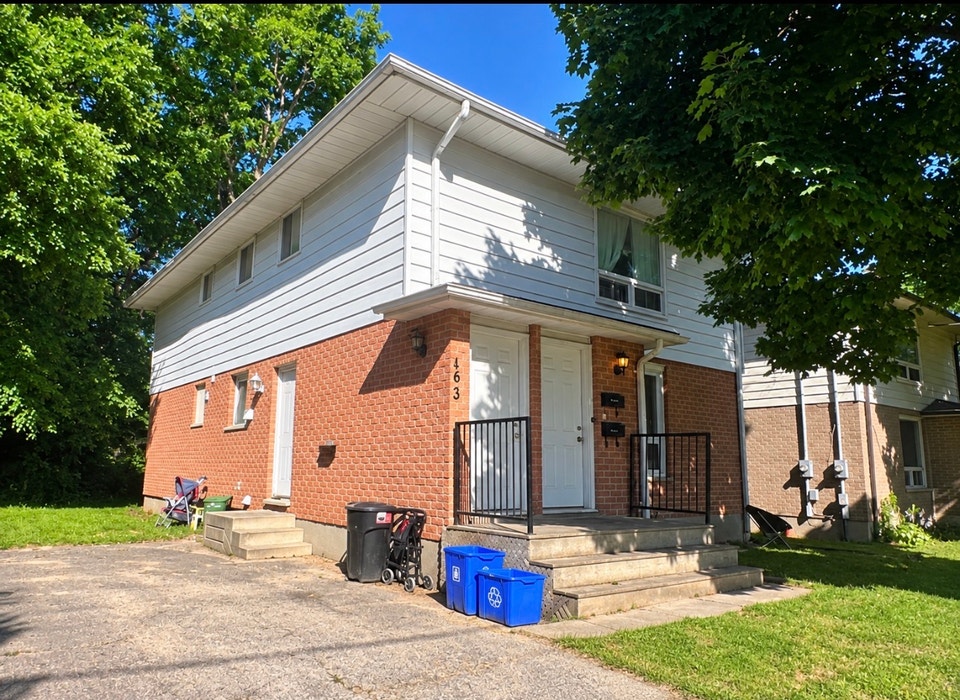 Rooms for rent - OW and ODSP welcome $650 inclusive | Room Rentals ...