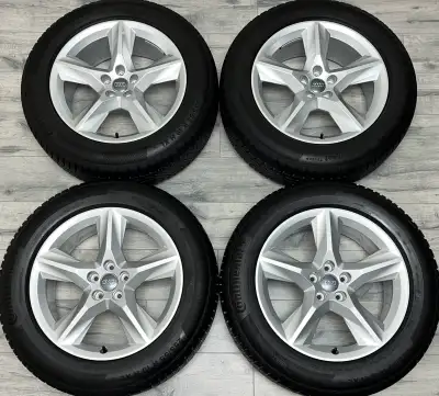 Selling a beautiful set of *LIKE BRAND NEW* 2021 Audi Q7 19 inch original silver wheels and Continen...