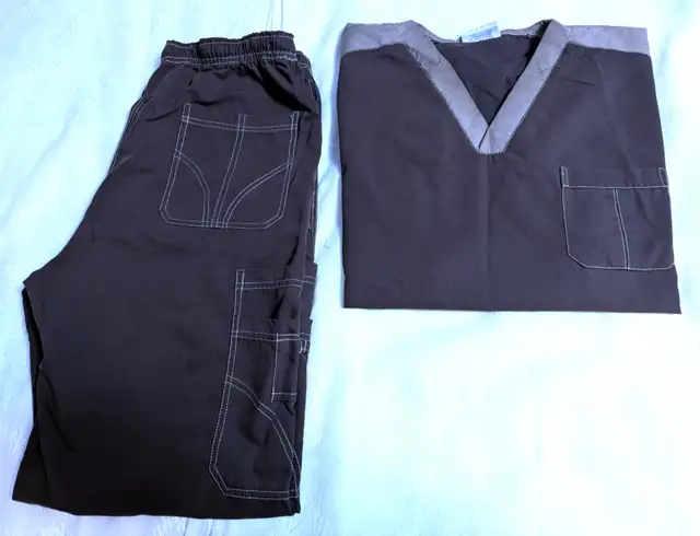Scrub Tops and Bottoms in Men's in City of Toronto - Image 5