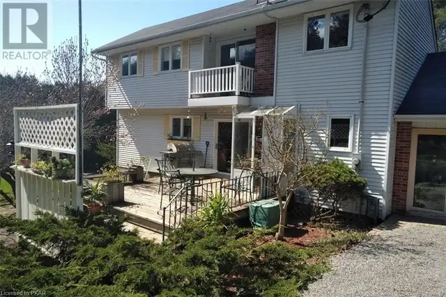 RENTAL: 2008 Sherbrooke ST W, Peterborough- Near Fleming College in Room Rentals & Roommates in Peterborough - Image 12