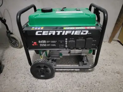 Excellent for use at cottage, camper or job site. Certified 3550/4450 Watt Portable Gas Generator Po...