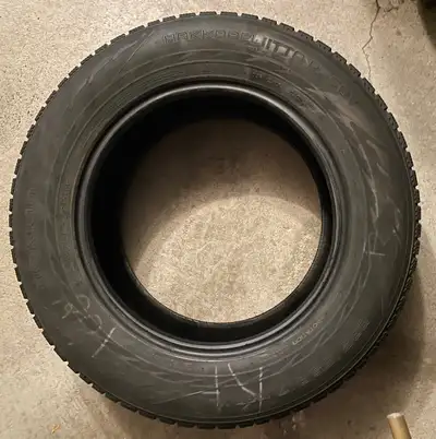 4 Nokian hakkapellita R2 SUV 235 65 R17 winter tires Probably good for another season or two.