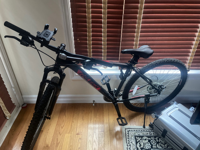 Raleigh Knox Hybrid Bike, 27.5-in, red and black  in Mountain in Hamilton
