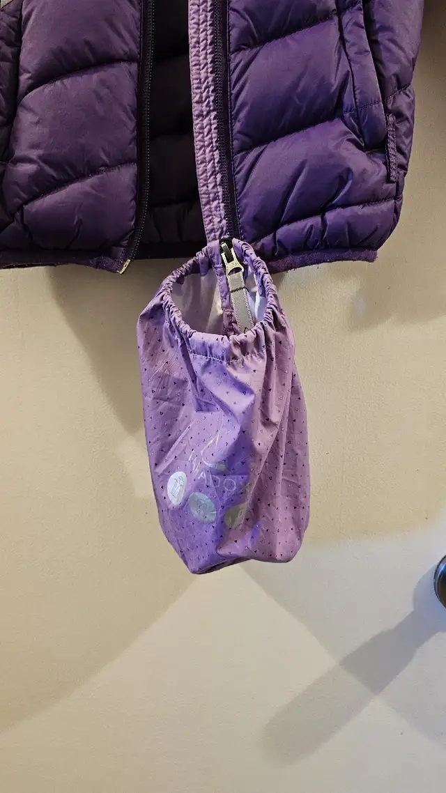 kids youth paradox packable jacket 4/5 in Kids & Youth in Edmonton - Image 7