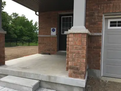 3 bedrooms with 3 washrooms townhome with 2 parkings. Conestoga college is 3 km away. 7 minutes walk...