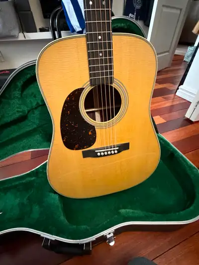 Martin D-28 Left-Handed – Mint Condition, View more