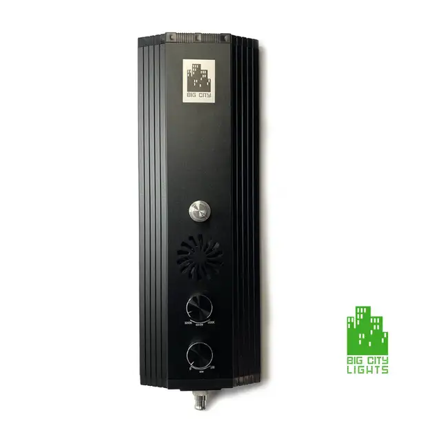 ⚡️ NEW - 50w Bi-Colour LED Portable Light, compact and bright! ⚡ in Cameras & Camcorders in Calgary - Image 5