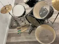 Mapex drum set 