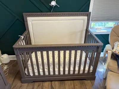 Crib -  4 in 1 conversion to double bed, View more