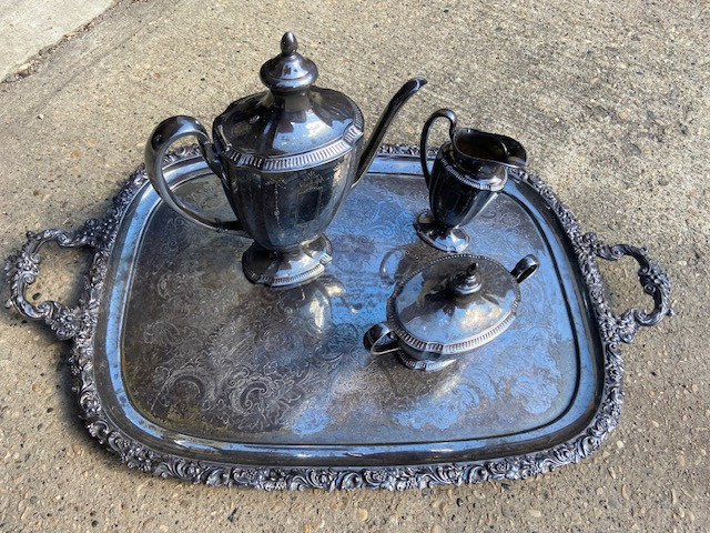 Antique Tea set in Arts & Collectibles in Strathcona County