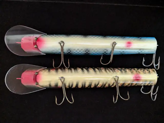 LOKE  LURES 10"  MAHOGANY LURES FOR MUSKY, MUSKIE AND PIKE in Fishing, Camping & Outdoors in Sarnia - Image 3