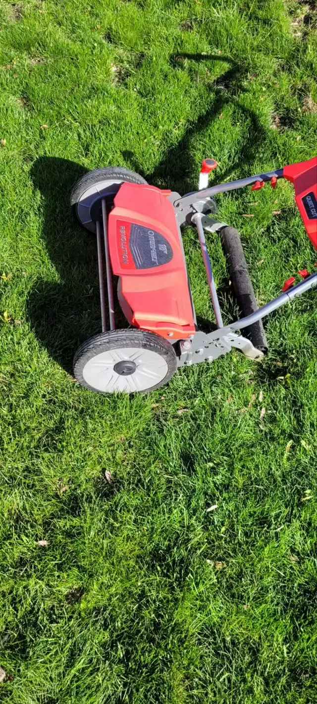 Troy-Bilt Manual Lawn Mower in Lawnmowers & Leaf Blowers in City of Toronto - Image 4